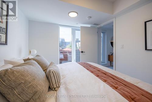 309 - 2 Augusta Avenue, Toronto, ON - Indoor Photo Showing Bedroom