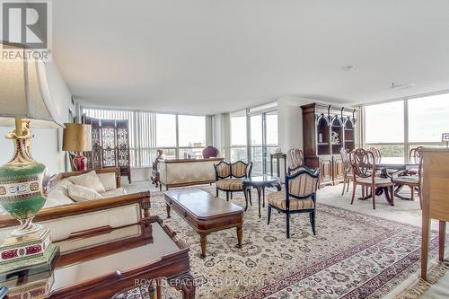 704 - 1 Clark Avenue W, Vaughan, ON - Indoor Photo Showing Living Room