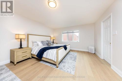 6 Harvest Court, Richmond Hill, ON - Indoor Photo Showing Bedroom