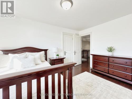 7 Cape George Trail, King, ON - Indoor Photo Showing Bedroom