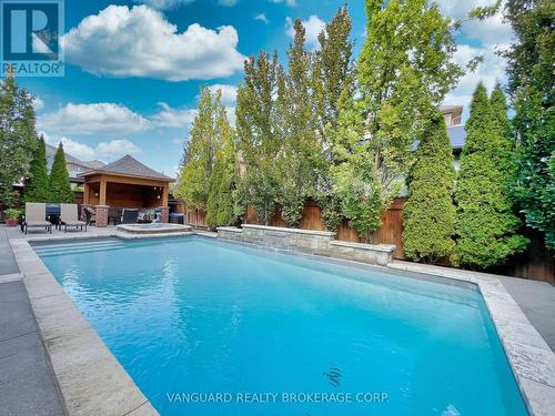 7 Cape George Trail, King, ON - Outdoor With In Ground Pool With Backyard