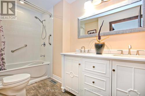 21830 Mccowan Road, East Gwillimbury, ON - Indoor Photo Showing Bathroom