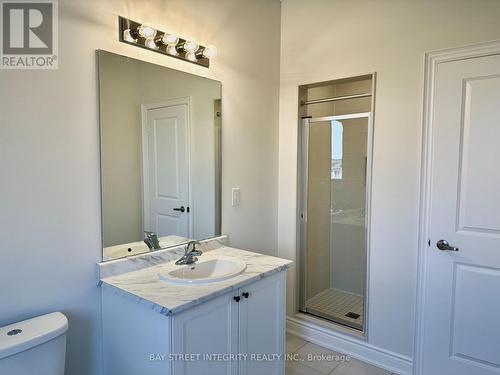 259 Tennant Circle, Vaughan, ON - Indoor Photo Showing Bathroom