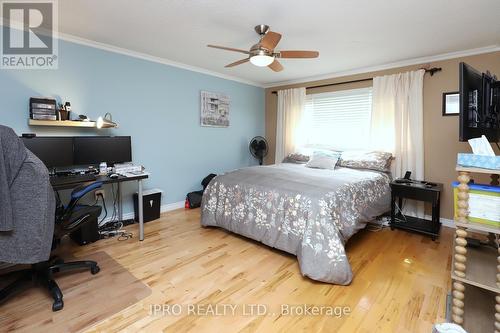 26 Wimbledon Court, Brampton, ON - Indoor Photo Showing Bedroom