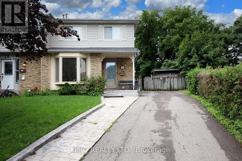 26 Wimbledon Court, Brampton, ON - Outdoor With Facade