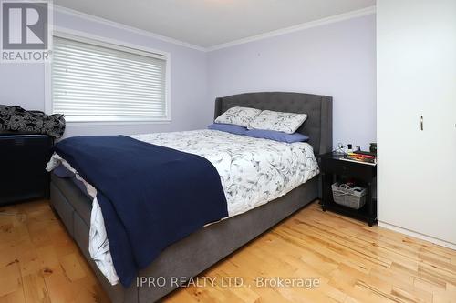 26 Wimbledon Court, Brampton, ON - Indoor Photo Showing Bedroom