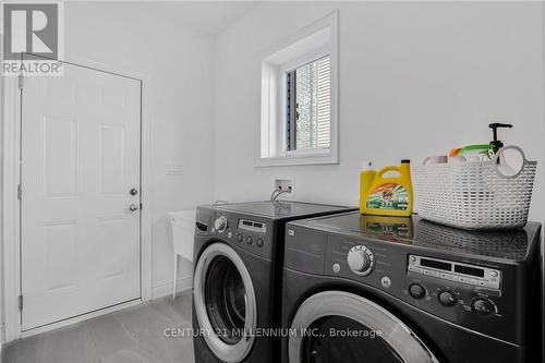 33 Autumn Drive, Wasaga Beach, ON - Indoor Photo Showing Laundry Room