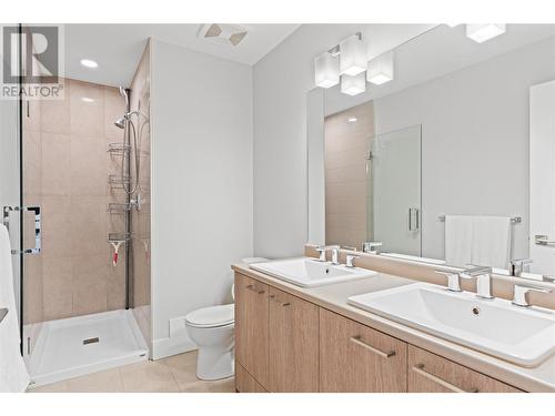 13098 Shoreline Way Unit# 26, Lake Country, BC - Indoor Photo Showing Bathroom