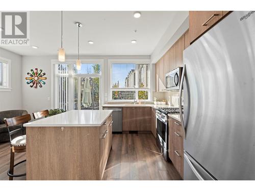 13098 Shoreline Way Unit# 26, Lake Country, BC - Indoor Photo Showing Kitchen With Upgraded Kitchen