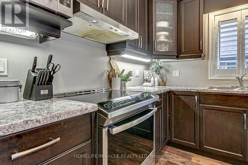 15 Fox Hollow Court, St. Thomas, ON - Indoor Photo Showing Kitchen