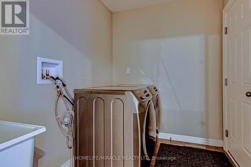 15 Fox Hollow Court, St. Thomas, ON - Indoor Photo Showing Laundry Room