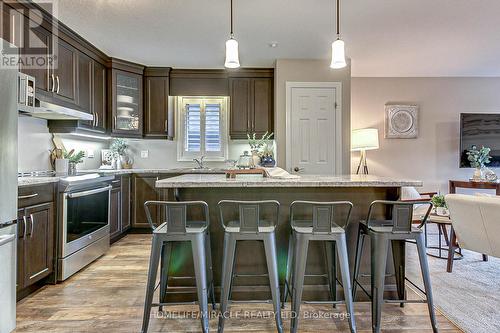 15 Fox Hollow Court, St. Thomas, ON - Indoor Photo Showing Kitchen With Upgraded Kitchen