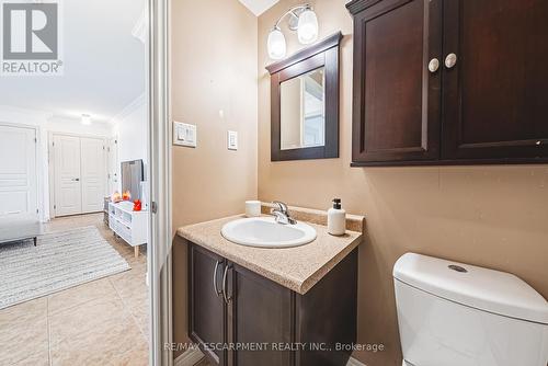 302 - 1212 Fennell Avenue E, Hamilton, ON - Indoor Photo Showing Bathroom