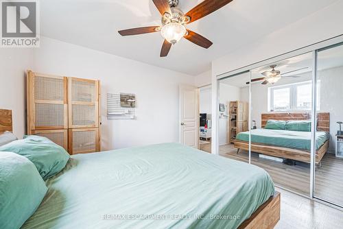 302 - 1212 Fennell Avenue E, Hamilton, ON - Indoor Photo Showing Bedroom