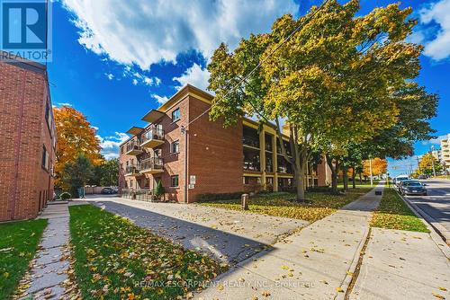 302 - 1212 Fennell Avenue E, Hamilton, ON - Outdoor With Balcony