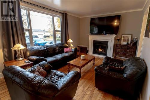 311 Fraser Street, Pembroke, ON - Indoor Photo Showing Living Room With Fireplace