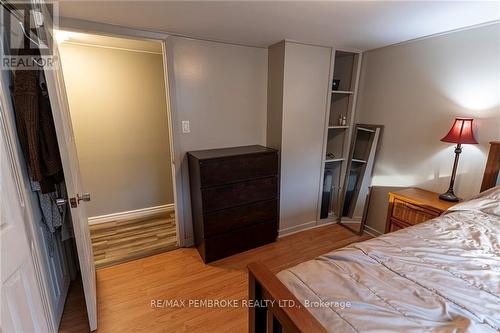 311 Fraser Street, Pembroke, ON - Indoor Photo Showing Bedroom