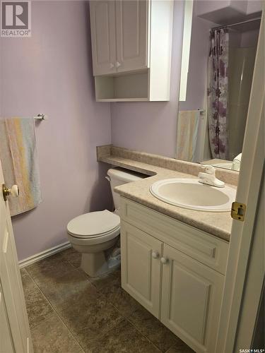 302 1172 103Rd Street, North Battleford, SK - Indoor Photo Showing Bathroom