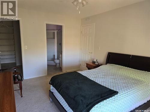 302 1172 103Rd Street, North Battleford, SK - Indoor Photo Showing Bedroom