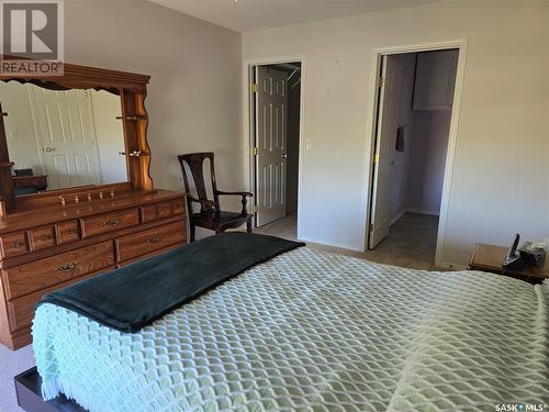 302 1172 103Rd Street, North Battleford, SK - Indoor Photo Showing Bedroom