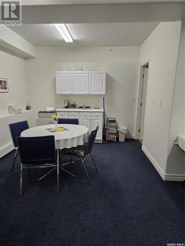 302 1172 103Rd Street, North Battleford, SK - Indoor Photo Showing Dining Room