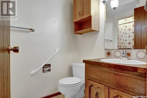 7227 Sherwood Drive, Regina, SK - Indoor Photo Showing Bathroom