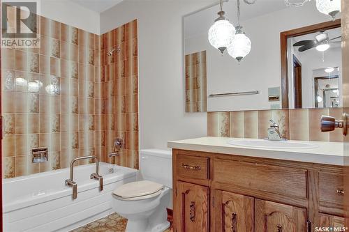 7227 Sherwood Drive, Regina, SK - Indoor Photo Showing Bathroom