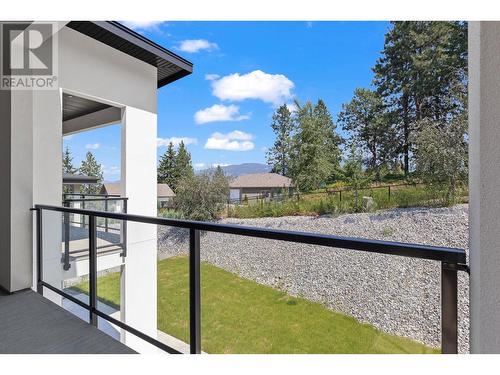 10287 Beacon Hill Drive, Lake Country, BC - Outdoor