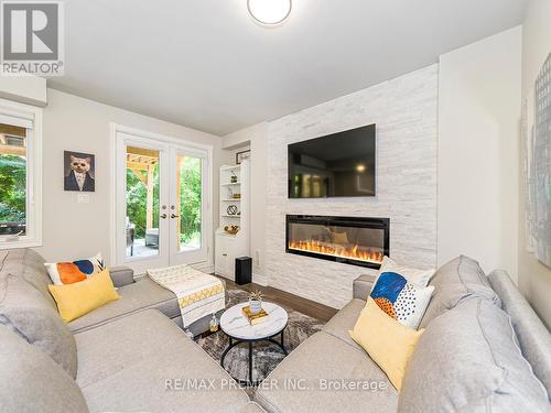 22 Great Heron Court, King, ON - Indoor Photo Showing Living Room With Fireplace