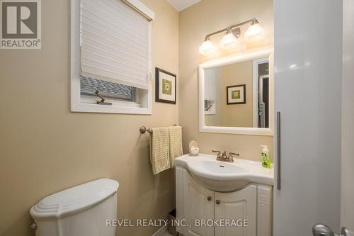 751 Johnson Street, Kingston (Central City East), ON - Indoor Photo Showing Bathroom