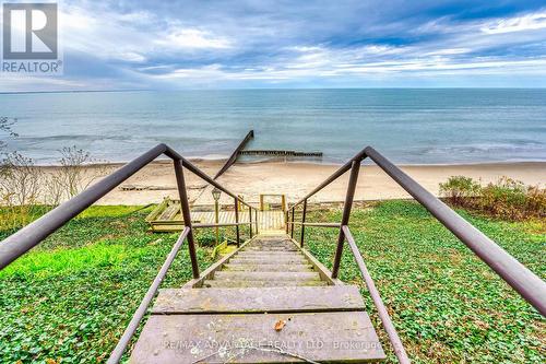 Steps to the beach - 3070 Sandpiper Trail, Plympton-Wyoming (Plympton Wyoming), ON - Outdoor With Body Of Water With View