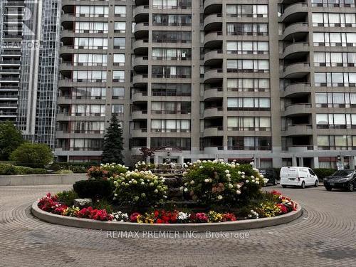 209 - 5785 Yonge Street, Toronto, ON - Outdoor With Facade