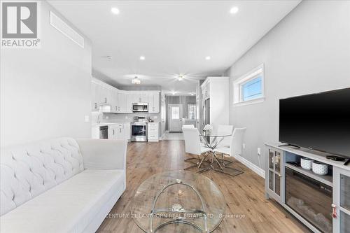 100 Barley Trail, Stirling-Rawdon, ON - Indoor Photo Showing Living Room