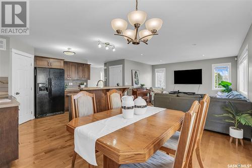 702 Lynd Crescent, Saskatoon, SK - Indoor Photo Showing Dining Room