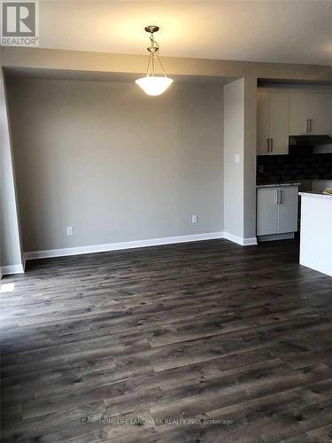 542 Clemency Crescent, Ottawa, ON - Indoor Photo Showing Kitchen