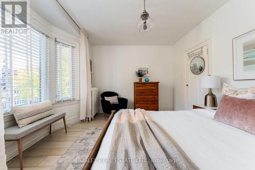 812 Duplex Avenue, Toronto, ON - Indoor Photo Showing Bedroom