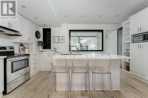 812 Duplex Avenue, Toronto, ON - Indoor Photo Showing Kitchen With Upgraded Kitchen