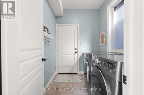 21 Melody Lane, East Luther Grand Valley, ON - Indoor Photo Showing Laundry Room