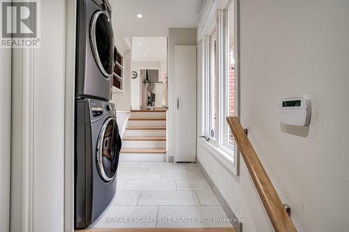 158 Sulphur Springs Road, Hamilton, ON - Indoor Photo Showing Laundry Room