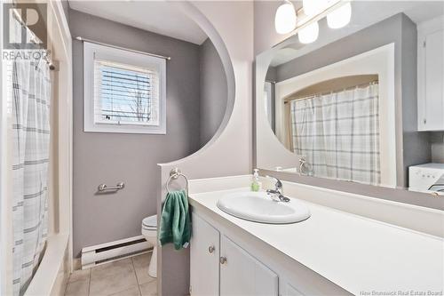 15 Hanbury Crescent, Moncton, NB - Indoor Photo Showing Bathroom