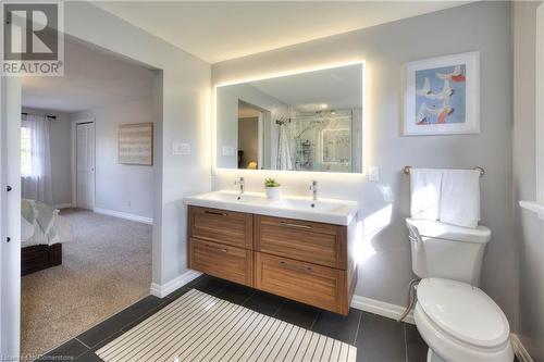 147 Dalewood Drive, Kitchener, ON - Indoor Photo Showing Bathroom