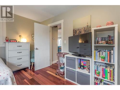 16621 Maki Road, Lake Country, BC - Indoor Photo Showing Bedroom