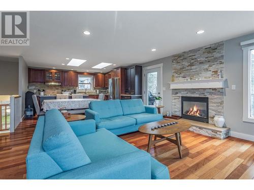 16621 Maki Road, Lake Country, BC - Indoor Photo Showing Living Room With Fireplace