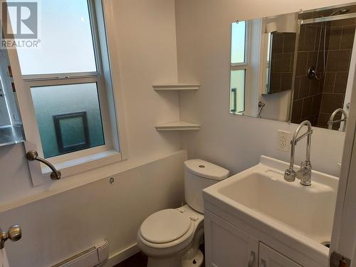 7261 Moose Road, Prince George, BC - Indoor Photo Showing Bathroom