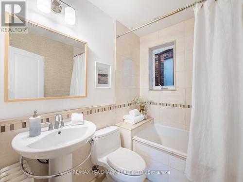 37 Briar Dale Boulevard, Toronto, ON - Indoor Photo Showing Bathroom