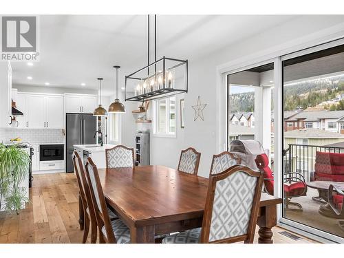 1353 Myra Place, Kamloops, BC - Indoor Photo Showing Dining Room