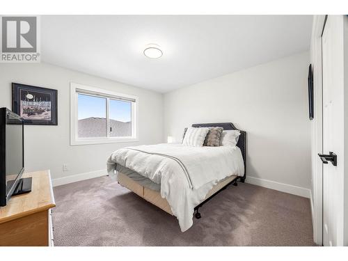 1353 Myra Place, Kamloops, BC - Indoor Photo Showing Bedroom