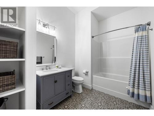 1353 Myra Place, Kamloops, BC - Indoor Photo Showing Bathroom