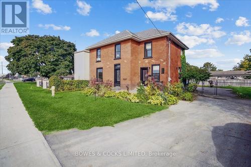 532 Dundas Street, Belleville, ON - Outdoor