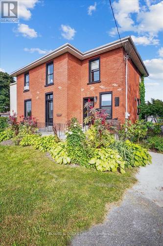 532 Dundas Street, Belleville, ON - Outdoor